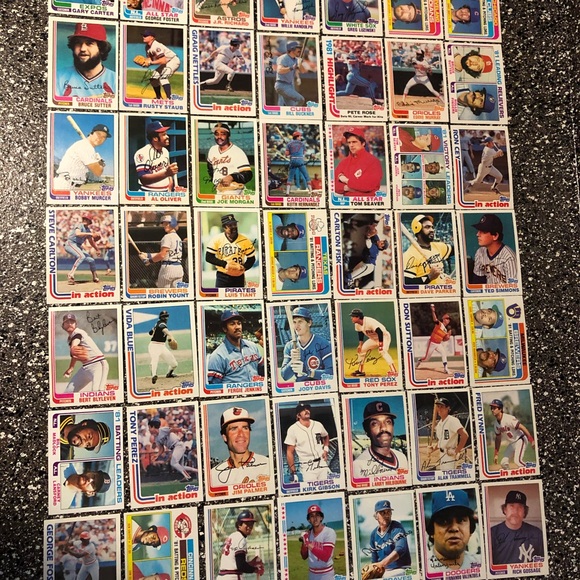 1982 Topps lot of 49 baseball cards with Gary Carter, Steve Garvey, Pete Rose